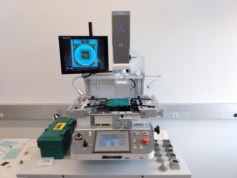 Split vision system for surface mount electronics