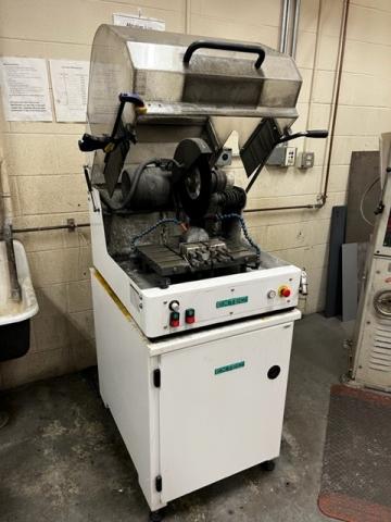 Extec LabCut 300 Abrasive Saw