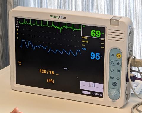 Hillrom 1500 Patient Monitor
